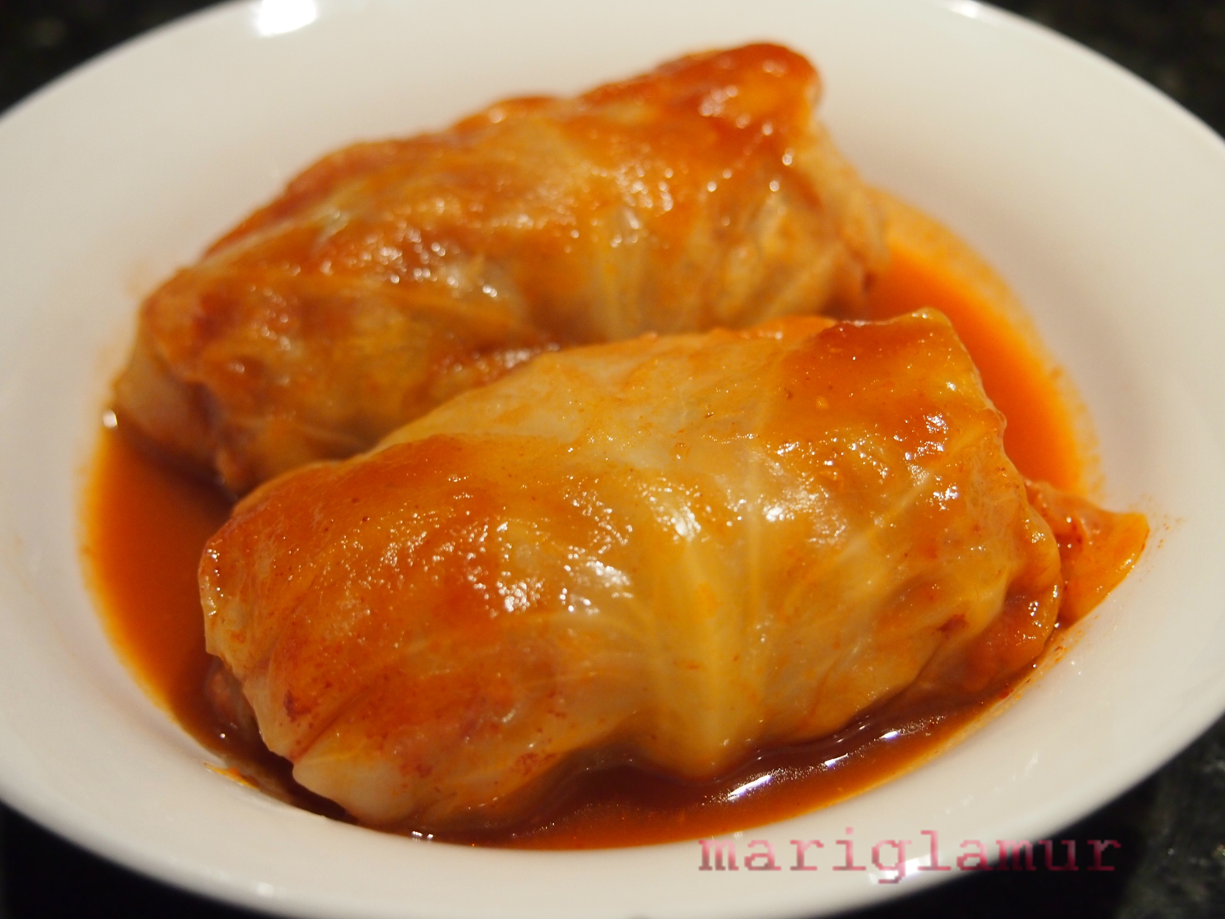 lean cabbage rolls with vegetables and rice